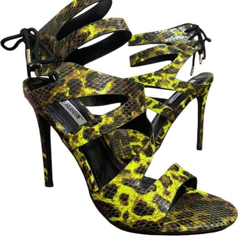 Cape Robbin Lime Faux Snakeskin High Heels Size 7.5 - NWOT